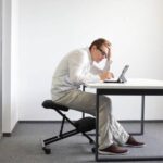 Uma boa postura ajuda a ser mais produtivo no trabalho