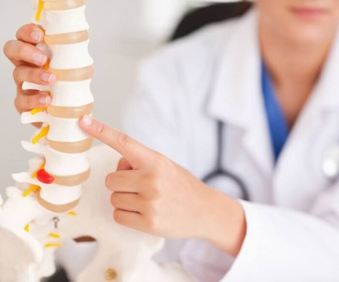 medico lombalgia dor na coluna lombar 