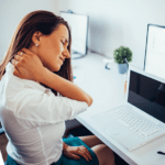 Má postura no trabalho? Não comprometa a sua saúde